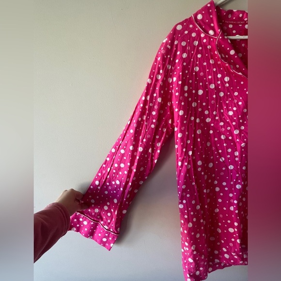 FINAL PRICE Victoria’s Secret Button Down Sleep Shirt - Picture 4 of 7
